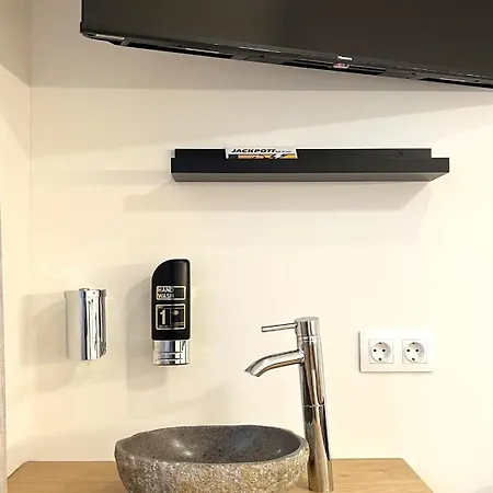 公寓式酒店 吉玛市迪娜水手公寓 利恩茨