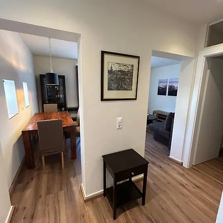 吉玛市迪娜水手公寓 利恩茨