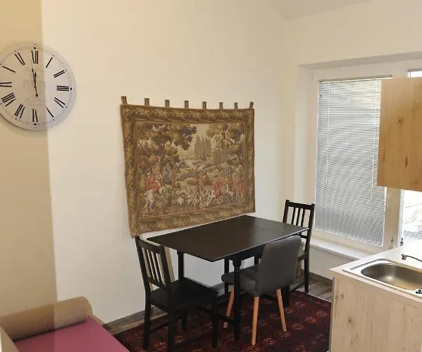 吉玛市迪娜水手公寓 公寓式酒店 利恩茨