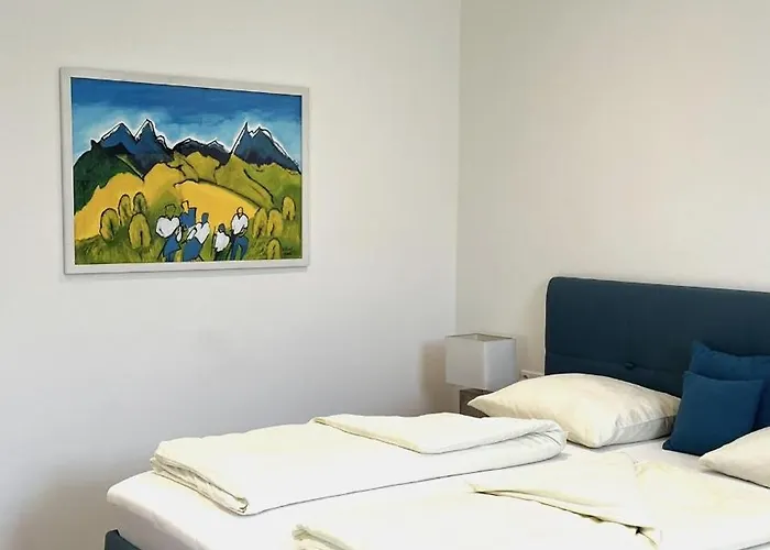 吉玛市迪娜水手公寓 4* 利恩茨