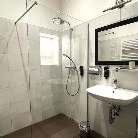 - Dina Mariner Aparthotel