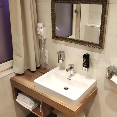 Апарт-отель - Dina Mariner Лиенц