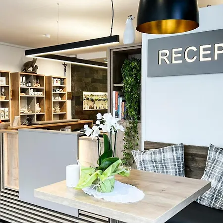 Апарт-отель - Dina Mariner Лиенц