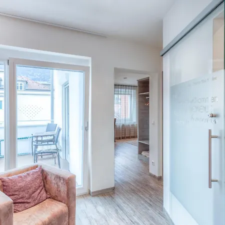 - Dina Mariner Апарт-отель Лиенц