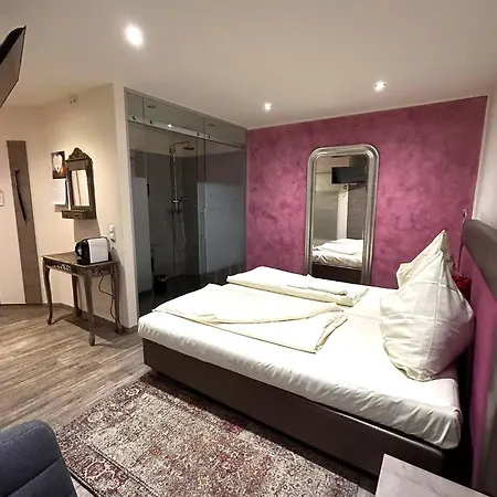 - Dina Mariner Лиенц